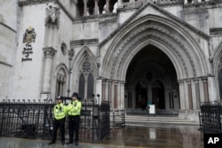 资料照:伦敦高等法院外观