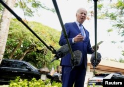 美国总统拜登2022年11月16日在印尼巴厘岛见媒体评论波兰遭导弹袭击事件。(路透社)