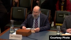 位于美国犹他州西班牙福克市的水文和地球物理学家史蒂文·埃默曼(Steven Emerman) (照片提供:史蒂文·埃默曼)