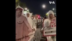 “李克强”、“大白” 、“红卫兵”现身洛杉矶万圣节 声援向中共发出声讨的年轻人 “李克强”、“大白” 、“红卫兵”现身洛杉矶万圣节 声援向中共发出声讨的年轻人