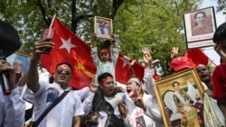 စစ်အာဏာသိမ်း နှစ်ပတ်လည် ထိုင်းရောက် မြန်မာတွေ ဆန္ဒပြ စစ်အာဏာသိမ်း နှစ်ပတ်လည် ထိုင်းရောက် မြန်မာတွေ ဆန္ဒပြ