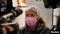 资料照:丽奥拉,原名李春红,是前以色列人质诺雅·阿加玛尼 (Noa Argamani) 的母亲在接受媒体采访。(2023年11月)