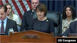 美国国会众议院能源和商务委员会委员会的主席、来自华盛顿州的共和党众议员凯茜·麦克莫里斯·罗杰斯2023年3月23日在有关TikTok的听证会上发言。(视频截图)