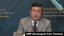 NUG အမျိုးသားညီညွတ်ရေးအစိုးရ ဒုတိယ နိုင်ငံခြားရေးဝန်ကြီး ဦးမိုးဇော်ဦး (ယခင်မှတ်တမ်းဓာတ်ပုံ)