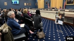 美国国会及行政当局中国委员会(CECC)在2024年2月1日召开听证会 (美国之音/莫干生)