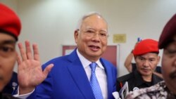 Cựu thủ tướng bị cầm tù của Malaysia được giảm nửa án trong vụ bê bối 1MDB | VOA Cựu thủ tướng bị cầm tù của Malaysia được giảm nửa án trong vụ bê bối 1MDB | VOA