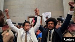 Ông Justin Pearson và ông Justin Jones, ngày 6/4/2023.