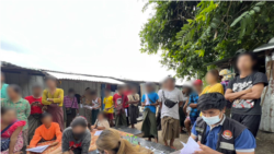 ထိုင်းဆောက်လုပ်ရေးလုပ်ငန်းခွင်တခုမှာ မြန်မာလုပ်သားတွေ လစာမရဘဲ စွန့်ပစ်ခံရ
 ထိုင်းဆောက်လုပ်ရေးလုပ်ငန်းခွင်တခုမှာ မြန်မာလုပ်သားတွေ လစာမရဘဲ စွန့်ပစ်ခံရ