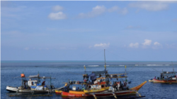 အငြင်းပွား ရေပိုင်နက်ထဲ တရုတ်အတားအဆီးတွေအတွက် ဖိလစ်ပိုင်ကန့်ကွက် အငြင်းပွား ရေပိုင်နက်ထဲ တရုတ်အတားအဆီးတွေအတွက် ဖိလစ်ပိုင်ကန့်ကွက်