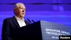 美国空军部长弗兰克·肯德尔在新加坡举行的防务技术会议上讲话。(2023年3月23日)