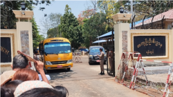 အင်းစိန်နဲ့ မုံရွာက နိုင်ကျဉ်းတွေ အပါအဝင် အကျဉ်းသားရာနဲ့ချီ ထောင်ပြောင်း အင်းစိန်နဲ့ မုံရွာက နိုင်ကျဉ်းတွေ အပါအဝင် အကျဉ်းသားရာနဲ့ချီ ထောင်ပြောင်း