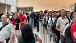 အမေရိကန်မှာ အလုပ်သမားနေ့ အားလပ်ရက် ဆင်နွှဲ
 အမေရိကန်မှာ အလုပ်သမားနေ့ အားလပ်ရက် ဆင်နွှဲ