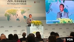 日本前首相麻生太郎呼吁台湾和日本要明确让对手知道必要时刻使用威慑的能力与意志。(美国之音特约记者杨安摄影)