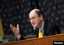 美国国会众议员布拉德·谢尔曼(2020年9月16日)