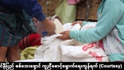 ကယား(ကရင်နီ)ပြည်နယ် စစ်ဘေးရှောင်တွေအတွက် ဆန်လိုအပ်နေ (ဓာတ်ပုံ-ကရင်နီပြည် စစ်ဘေးရှောင် ကူညီစောင့်ရှောက်ရေးကွန်ရက်)