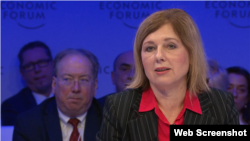 欧盟委员会主管价值和政策透明的执委会副主席薇拉·乔洛娃(Vera Jourova)2024年1月17日在瑞士达沃斯出席世界经济论坛