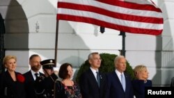 美国总统拜登和夫人在白宫欢迎前来华盛顿出席北约峰会的欧洲与各成员国领导人。(2024年7月10日)