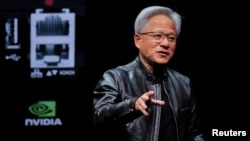 美国芯片业巨头英伟达(NVIDIA)首席执行官黄仁勋在台北的一次演讲活动中讲话。(2024年6月2日)