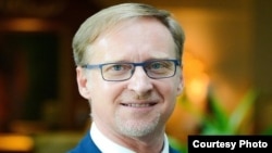 资料照:英国驻港总领事戴伟绅(照片來源:英国外交部官网)