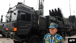 Hệ thống tên lửa phòng không Spyder được trưng bày tại Triển lãm Quốc phòng Quốc tế Việt Nam 2022 ở Hà Nội.