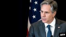 美国国务卿布林肯在华盛顿国务院发表妇女民主权利的讲话。（2023年3月28日）