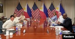 美国国防部奥斯汀与到访的菲律宾总统小马科斯举行会谈。(2023年5月3日)