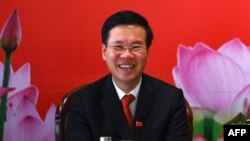 Ông Thưởng phải ra đi trong tủi nhục đắng cay, bởi hệ thống chính trị Việt Nam không được thiết kế để cho nhân dân được chọn, giám sát và sửa sai cho họ từ khi còn ở vị trí nhỏ nhất, tham nhũng ít nhất.