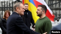 资料照:波兰总理唐纳德•图斯克(Donald Tusk)与乌克兰总统泽连斯基在基辅举行会晤。(2024年1月22日)