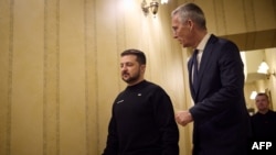 2023年4月20号,北约秘书长斯贝尔伯格突然访问基辅,同乌克兰总统泽连斯基举行会谈。