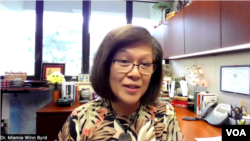 资料照片:亚太安全研究中心教授米米·温恩·伯德接受美国之音的采访。(2023年3月4日)
