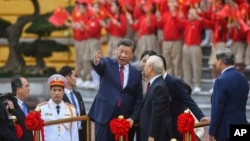 Có những lý giải khác nhau, về "vận mệnh" và "tương lai", nhưng nhìn tổng quát, đây chỉ là thay đổi cách cách công bố ra ngoài cho dư luận và dân chúng.