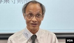 香港民意研究所总裁钟庭耀表示,仍然继续公布特首及政府民望等调查数据,以履行民意研究者的社会责任 (美国之音/汤惠芸)