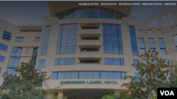 巴黎长荣桂冠酒店官方网站截图。(2024年8月15日)