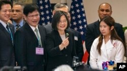 台湾总统蔡英文在纽约出席驻纽约台北经济文化办事处的活动。(2023年3月30日)