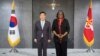 美国常驻联合国代表琳达·托马斯-格林菲尔德在首尔与韩国国防部长官申源湜举行会晤。(2024年4月15日)