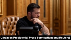 2023年10月8日,哈马斯对以色列发动最大规模袭击后,乌克兰总统泽连斯基在基辅与以色列总理本杰明·内塔尼亚胡通电话。