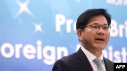 台湾外交部长林佳龙在台北举行的新闻发布会上讲话。(2024年7月19日)