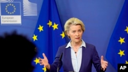 资料照片:欧盟委员会主席冯德莱恩在布鲁塞尔的一次记者会上讲话。(2023年6月20日)