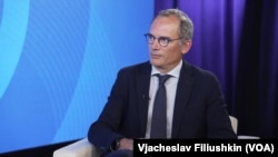 Віцепрезидент Міжнародної фінансової корпорації з Європи, Латинської Америки та Карибів Альфонсо Гарсія Мора.