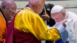 မွန်ဂိုလီးယားရောက် ပုပ်ရဟန်းမင်းကြီးကို တရုတ်ခရစ်ယာန်တွေ လာရောက်ကြိုဆို မွန်ဂိုလီးယားရောက် ပုပ်ရဟန်းမင်းကြီးကို တရုတ်ခရစ်ယာန်တွေ လာရောက်ကြိုဆို