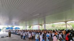 ပြည်ပ မြန်မာအလုပ်သမားတွေ ဝင်ငွေ ၂၅ ရာခိုင်နှုန်းကို တရားဝင်ငွေလွှဲနှုန်းနဲ့ ပြန်ပို့ရမည်
 ပြည်ပ မြန်မာအလုပ်သမားတွေ ဝင်ငွေ ၂၅ ရာခိုင်နှုန်းကို တရားဝင်ငွေလွှဲနှုန်းနဲ့ ပြန်ပို့ရမည်