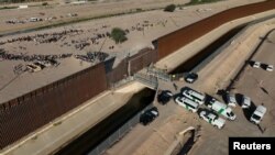 Biên giới Mỹ- Mexico.