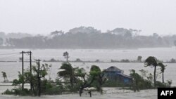 Remal ဆိုင်ကလုန်း အချိန်အကြာဆုံးမုန်တိုင်းအဖြစ် ဘင်္ဂလားဒေ့ရှ် စံချိန်တင်ခဲ့ (မေ ၂၇၊ ၂၀၂၄)