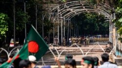 ဝန်ကြီးချုပ်ဟောင်းရှိတ်ဟာဆီနာထောက်ခံသူတွေ ရိုက်နှက်ခံရ ဝန်ကြီးချုပ်ဟောင်းရှိတ်ဟာဆီနာထောက်ခံသူတွေ ရိုက်နှက်ခံရ