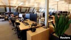 资料照:挪威央行投资管理公司在奥斯陆的交易部门。(2017年6月2日)