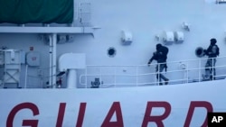 资料图片:菲律宾、美国和日本的海岸警卫队在菲律宾海岸外举行海岸防卫联合演习。(2023年6月6日)