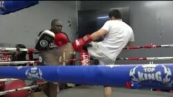 မွေထိုင်း လက်ဝှေ့ချန်ပီယံ ကင်မရွန်းနွယ်ဖွား LA မှာ ရန်ပုံငွေရှာ  မွေထိုင်း လက်ဝှေ့ချန်ပီယံ ကင်မရွန်းနွယ်ဖွား LA မှာ ရန်ပုံငွေရှာ