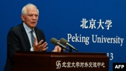 欧盟外交和安全政策高级博雷利(Josep Borrell)在北京大学发表讲话。(2023年10月13日)