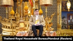 Thai King Maha Vajiralongkorn ရဲ့ (၇၁) နှစ်မြောက်မွေးနေ့ပွဲအခမ်းအနားကို ဘန်ကောက်မြို့က Grand Palace မှာကျင်းပစဥ်။ (ဇူလိုင် ၂၈၊ ၂၀၂၃)
