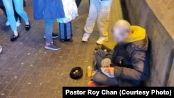 传道人陈凯兴指英国露宿者问题受多方因素影响。 (图片来源:英伦好邻舍教会)